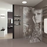 Walk In Dusche gelasert mit Motiv blonde Frau Walk In Dusche gelasert mit Motiv blonde Frau